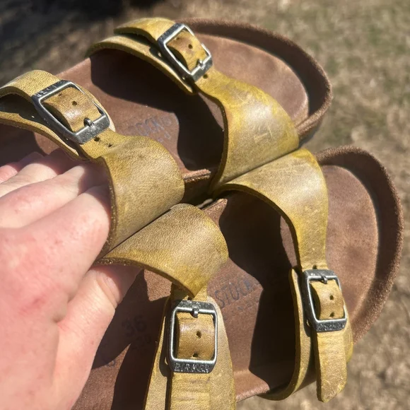 Birkenstock size 36 us 5.5 - Picture 3 of 5